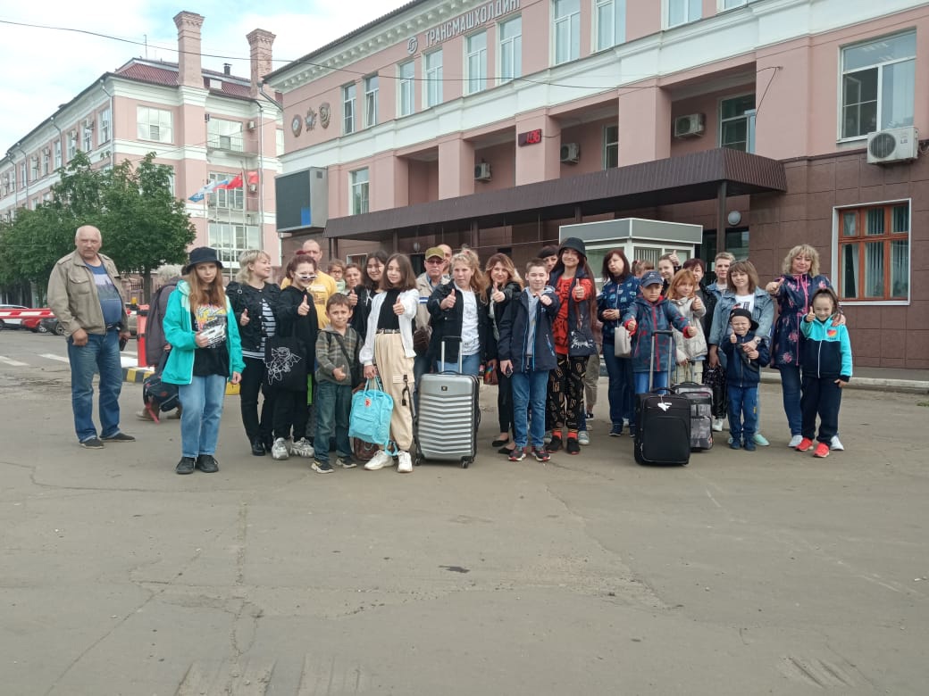 Дети коломзаводцев отправились в летние лагеря